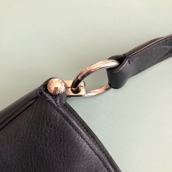 Large Coach shoulder bag. - Picture 16 of 16